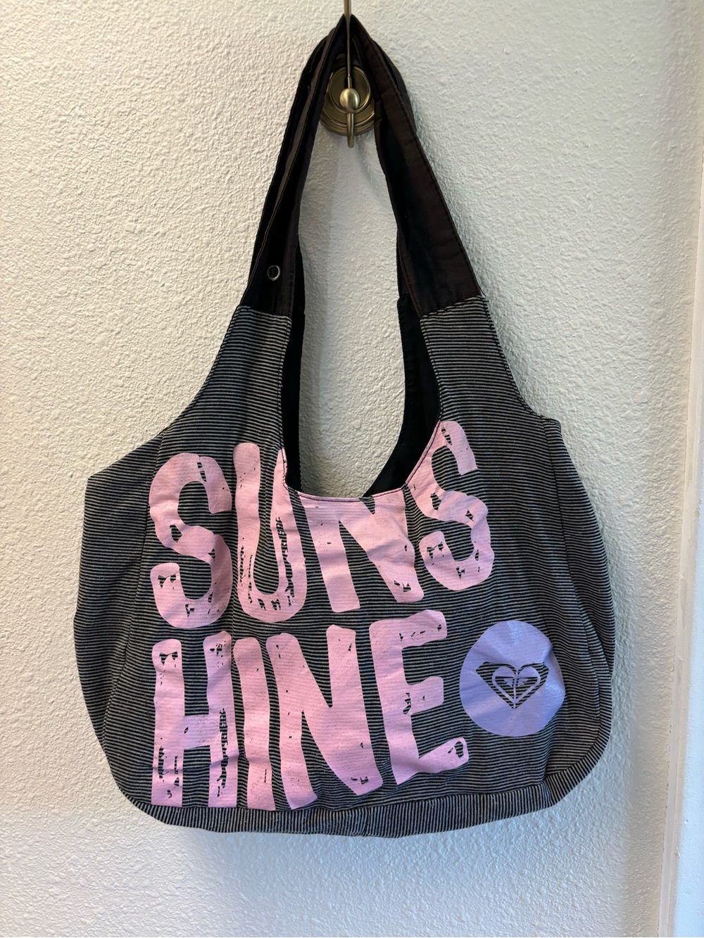 Roxy Black and Pink 'SUNSHINE' Canvas Shoulder Bag